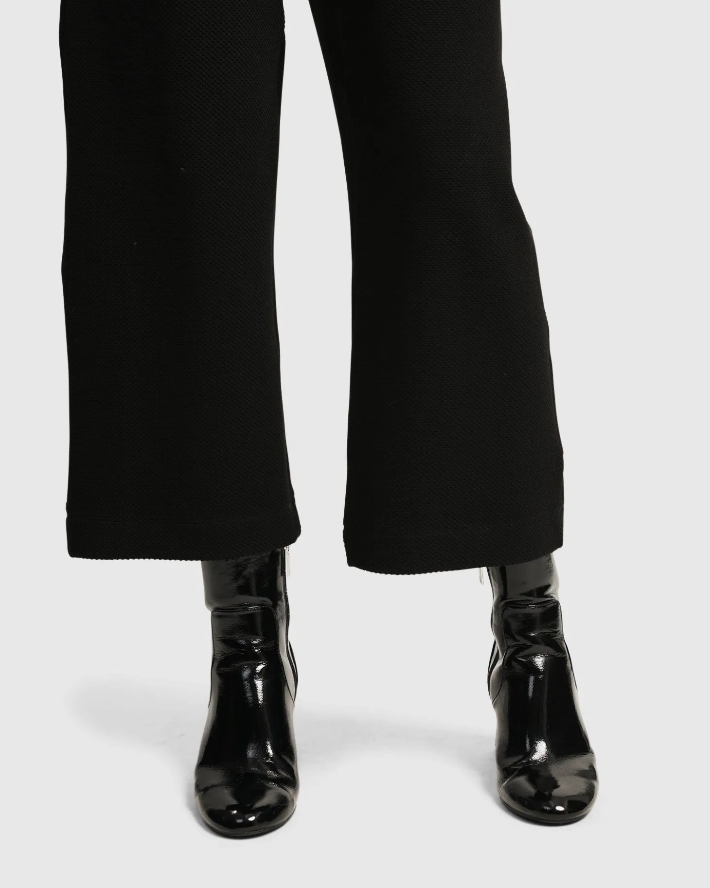 Superb Waffle Weave Ankle Pants, Black