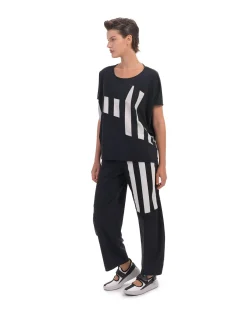 Tekbika Relaxed Tee, Columns