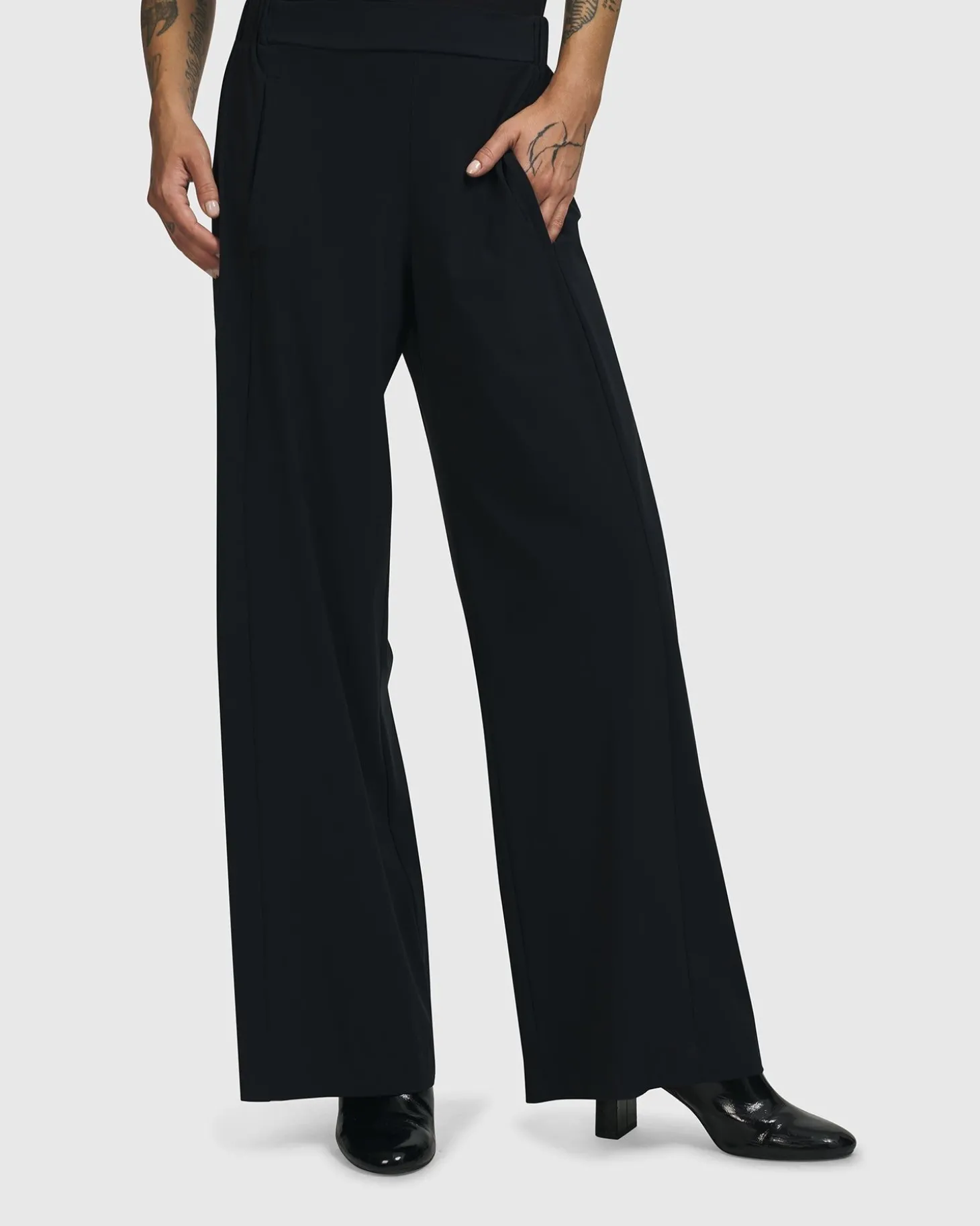 Trinity Straight Leg Pants, Black