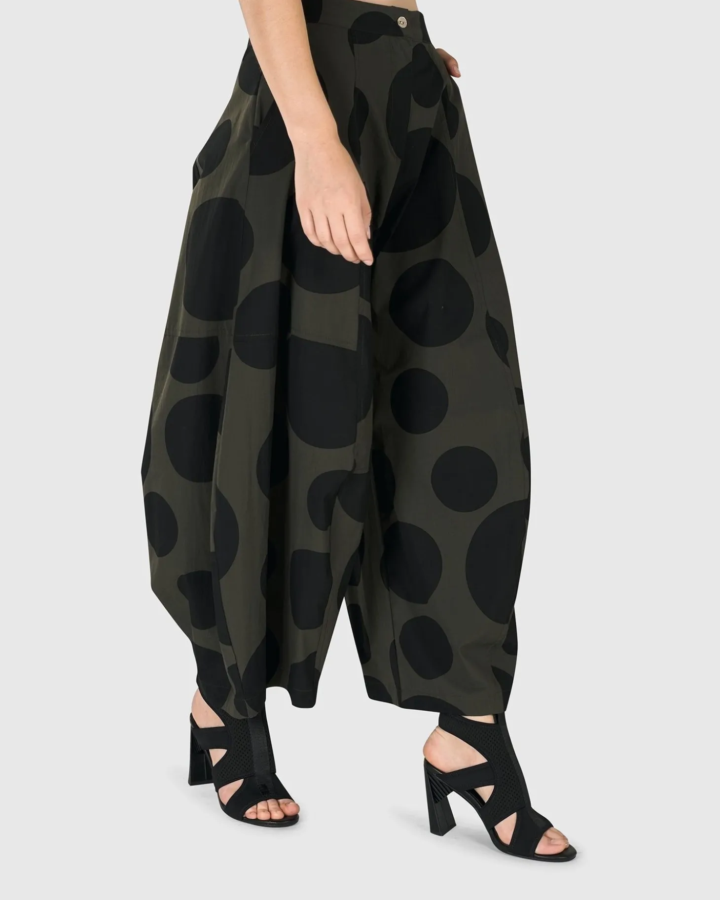 Urban Akira Balloon Pants, Khaki