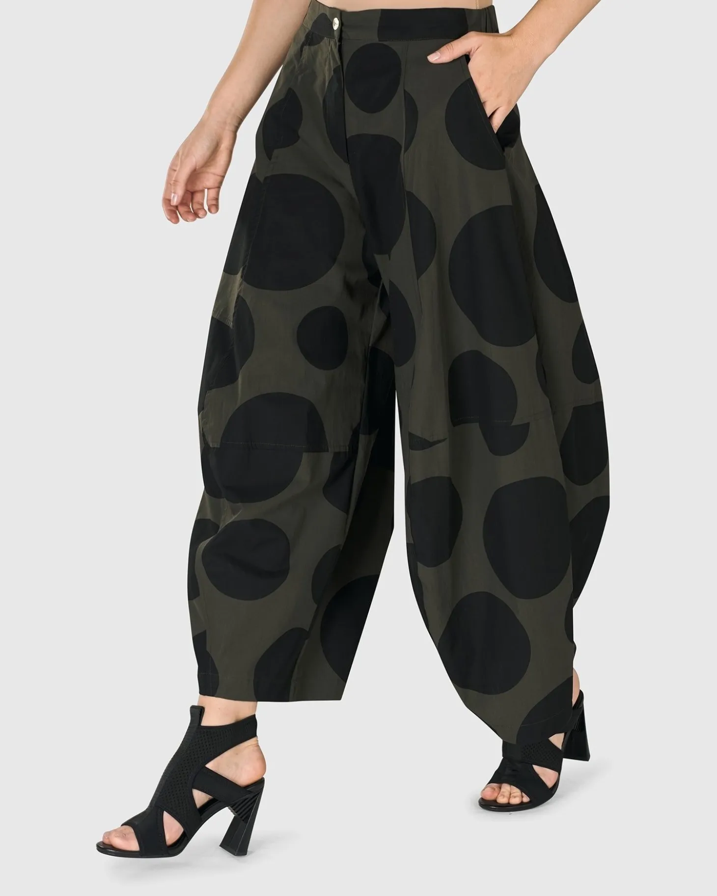 Urban Akira Balloon Pants, Khaki