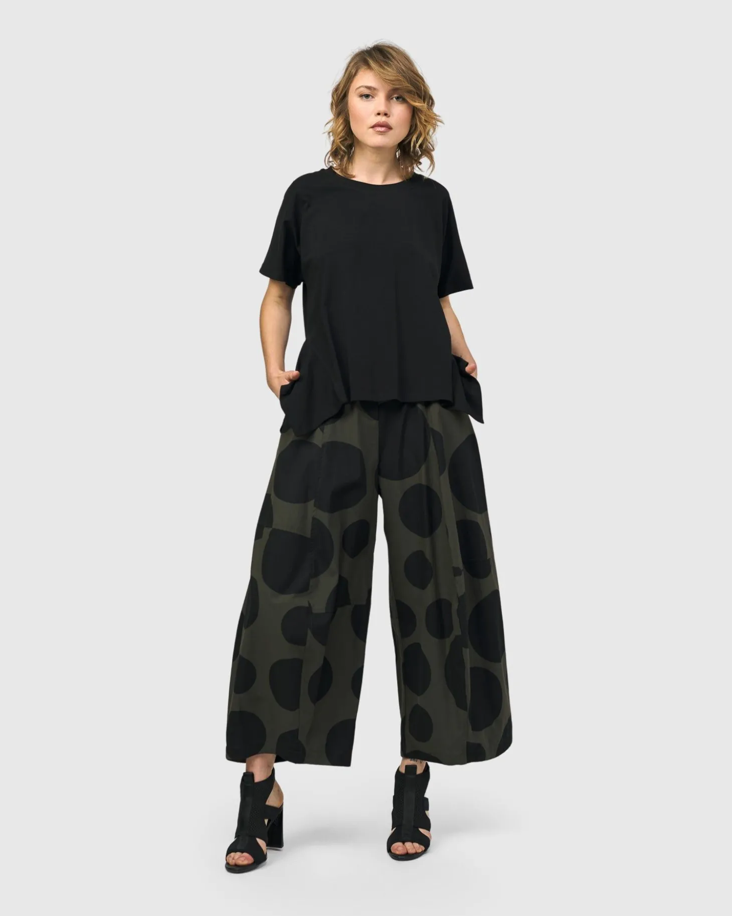 Urban Akira Balloon Pants, Khaki