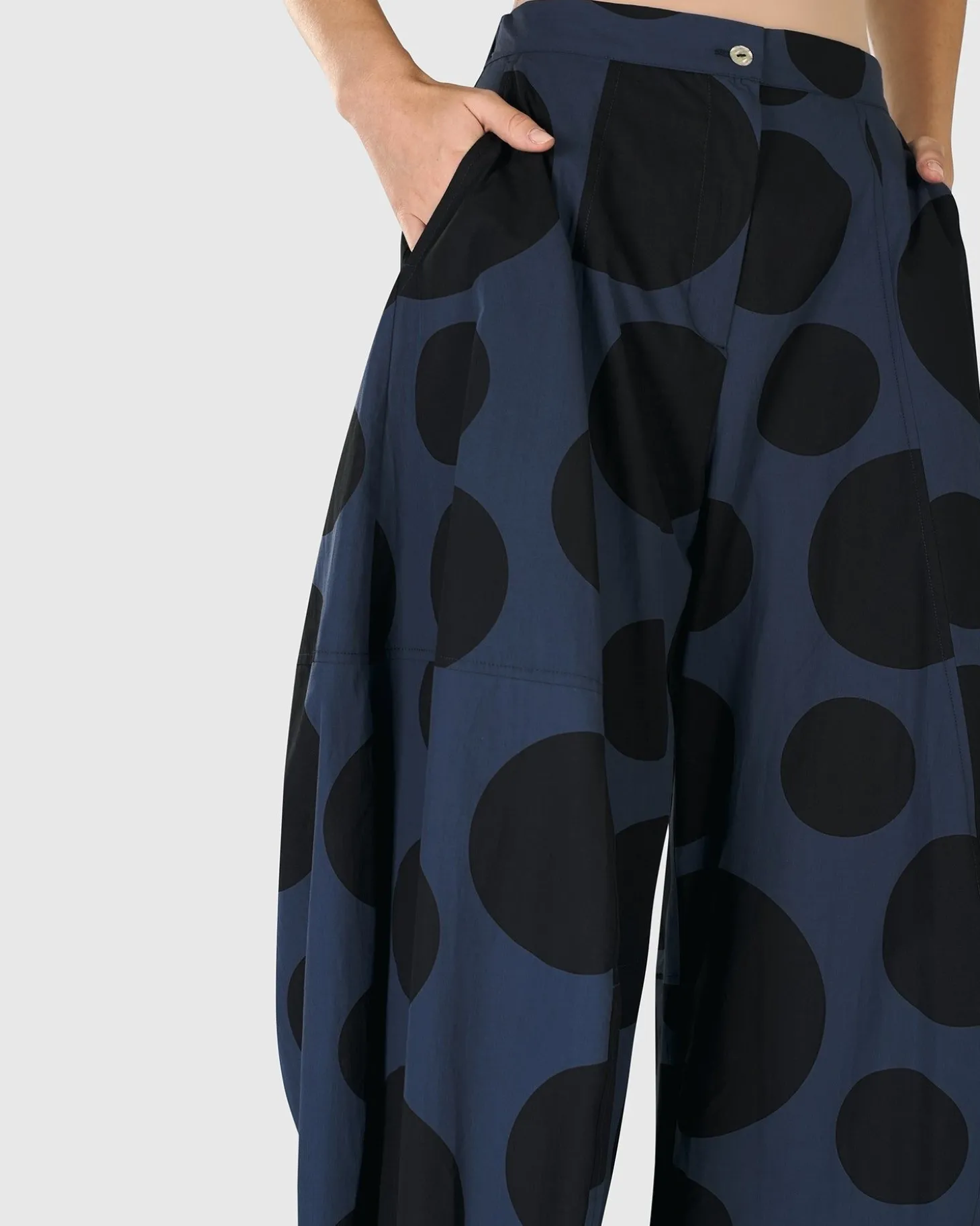 Urban Carnavale Balloon Pants, Navy