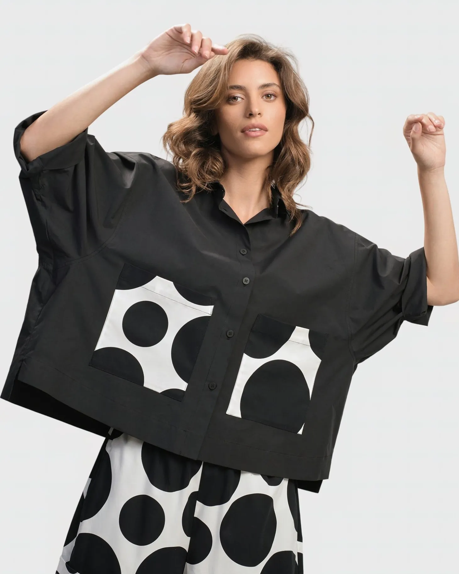 Urban Carnegie Cropped Shirt, Mono