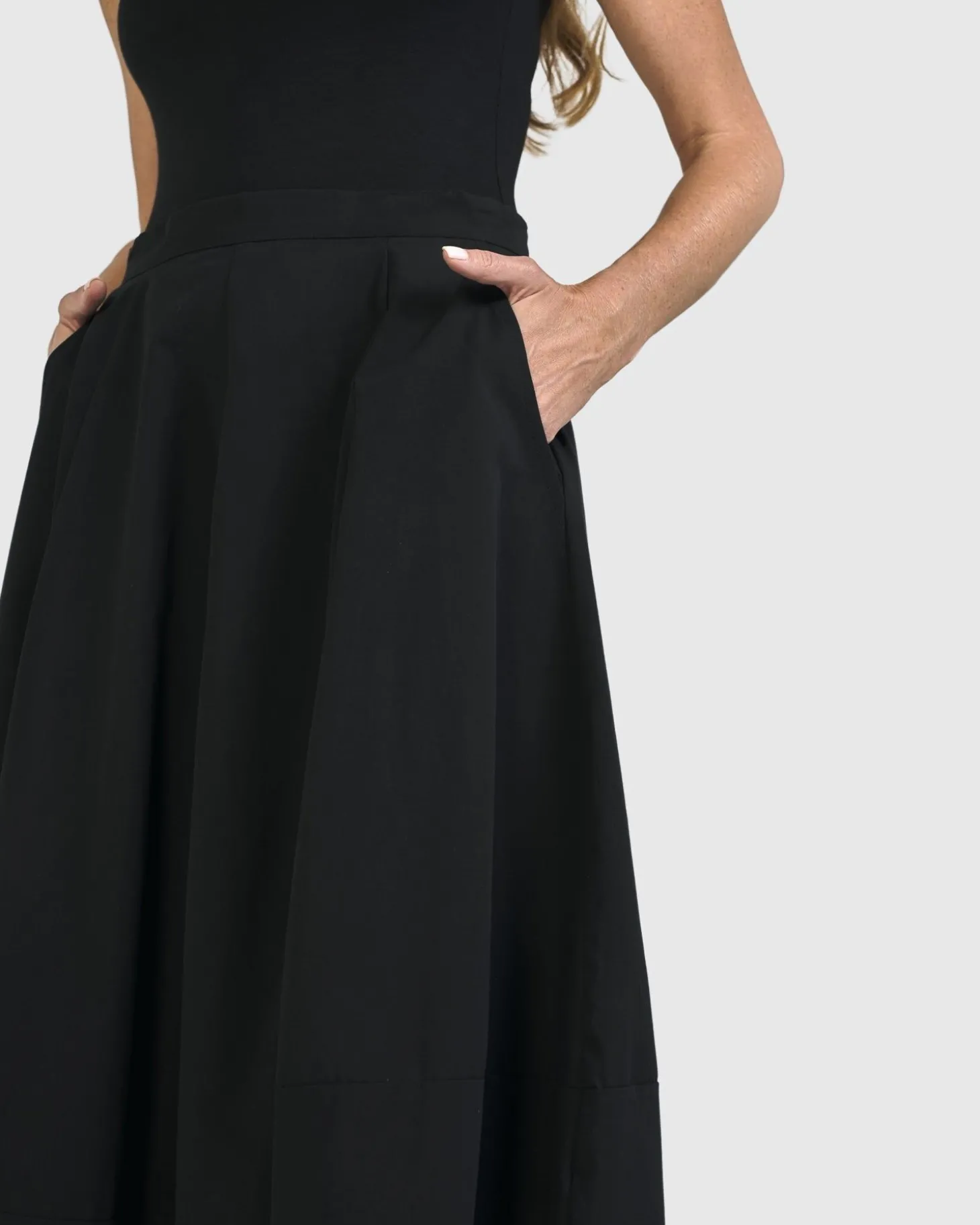 Urban Chelsea Skirt, Black