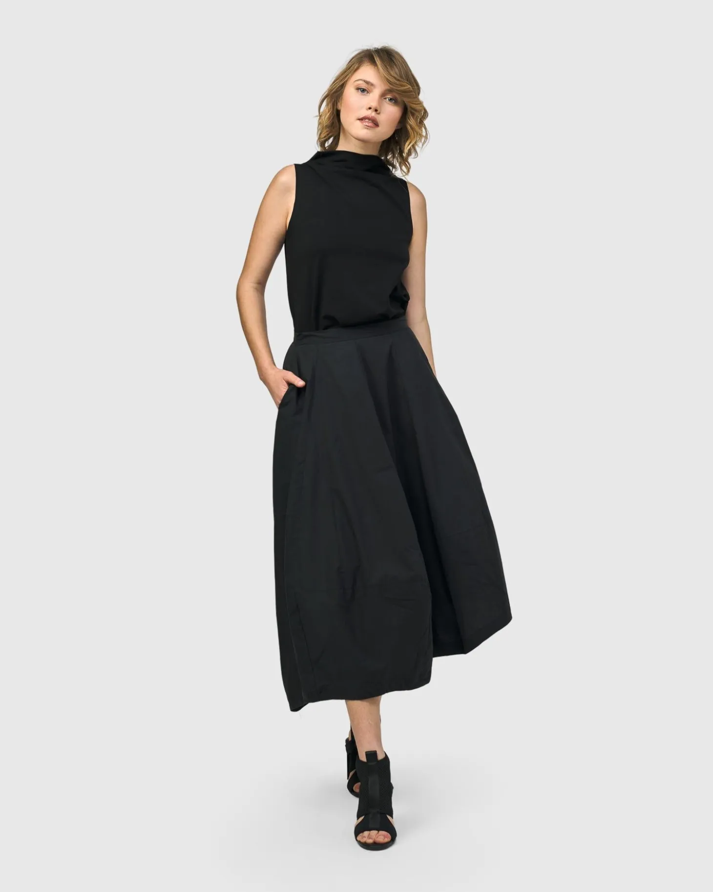 Urban Chelsea Skirt, Black