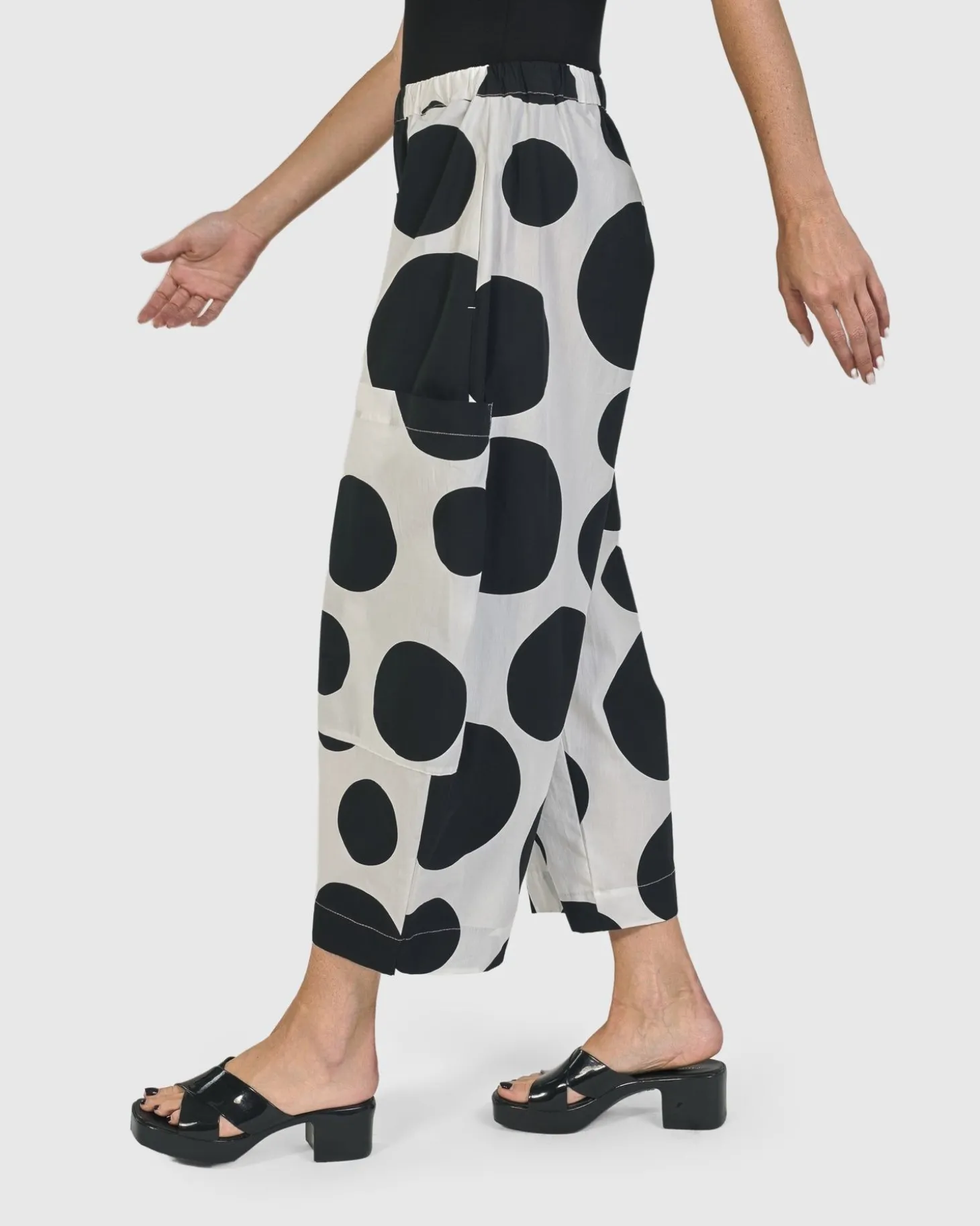 Urban Dot Barrel Pants, Mono