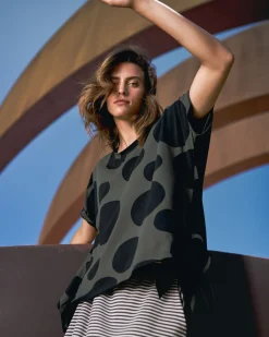 Urban Kiki Relaxed Top, Khaki