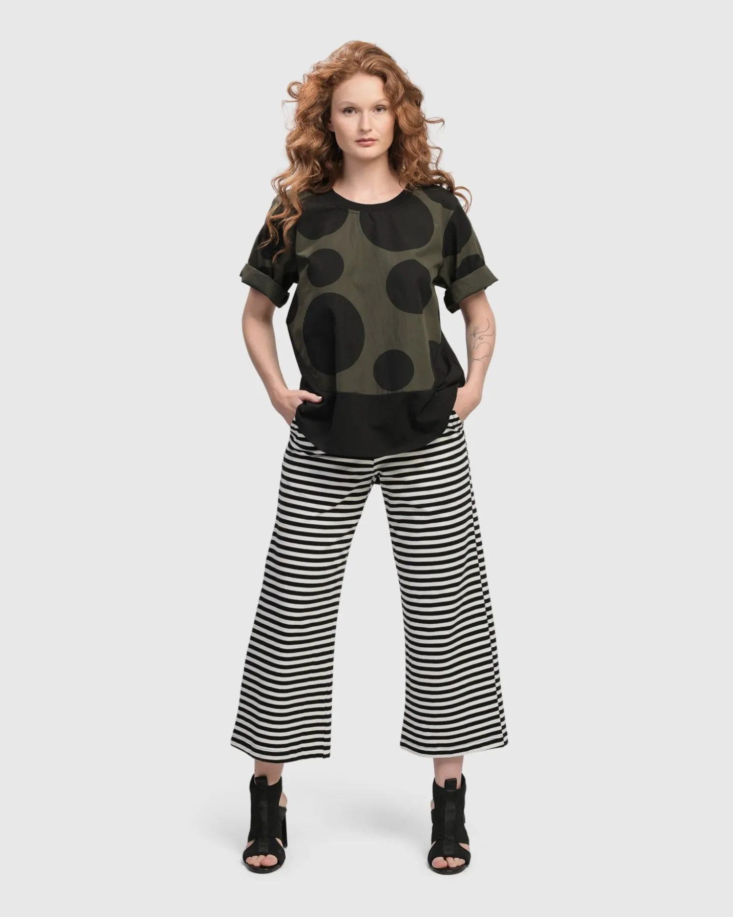 Urban Miyazaki Dots Tee, Khaki