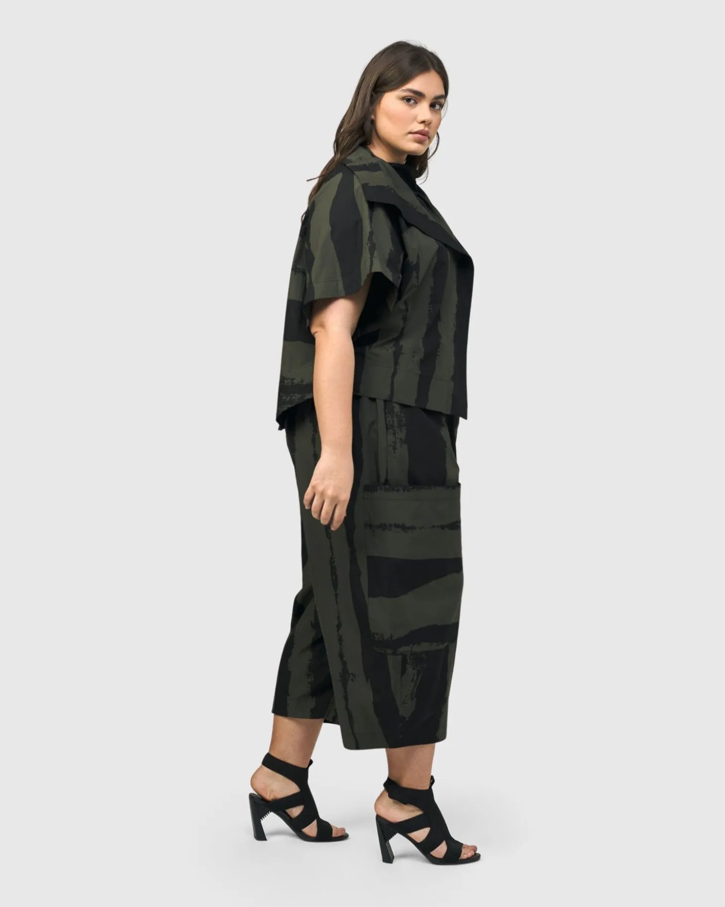 Urban Sakura Cape Jacket, Khaki