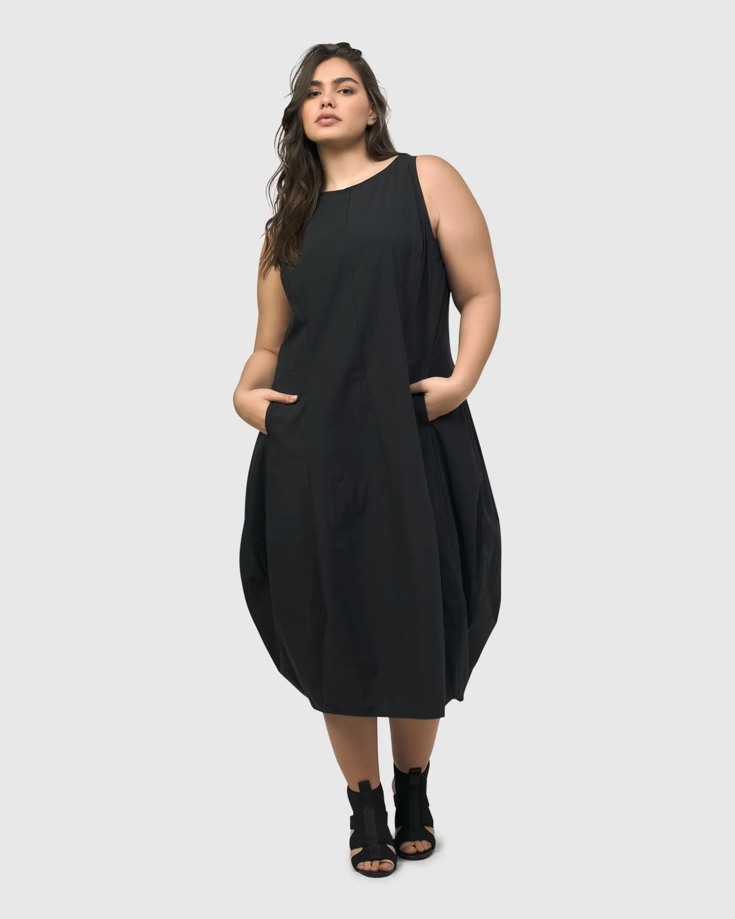 Urban Soho Sleeveless Cocoon Dress, Black