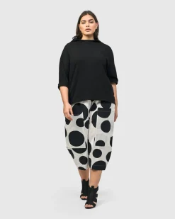 Urban Wanderer Sweatshirt, Black